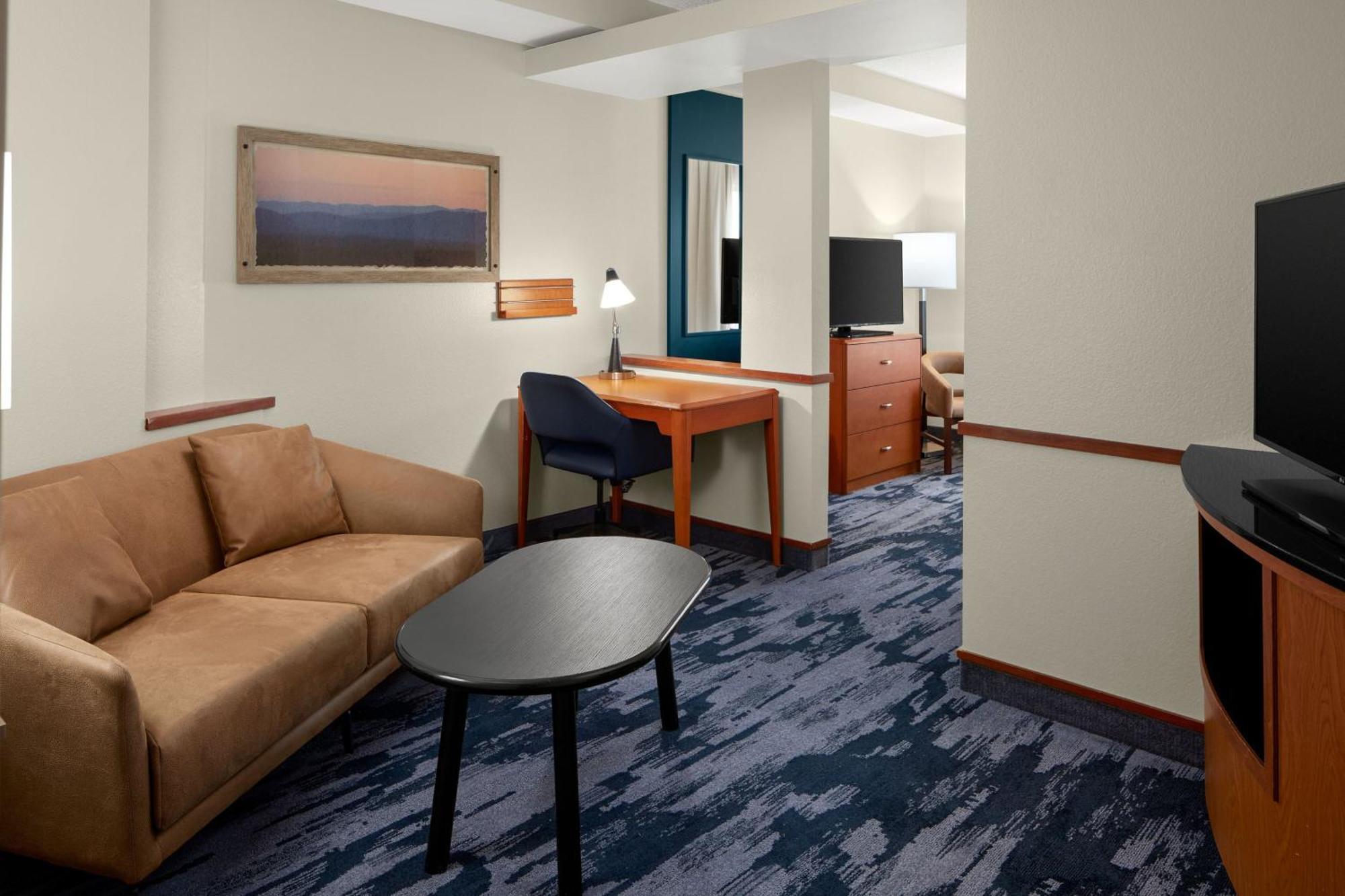Fairfield Inn & Suites Бедфорд Екстериор снимка